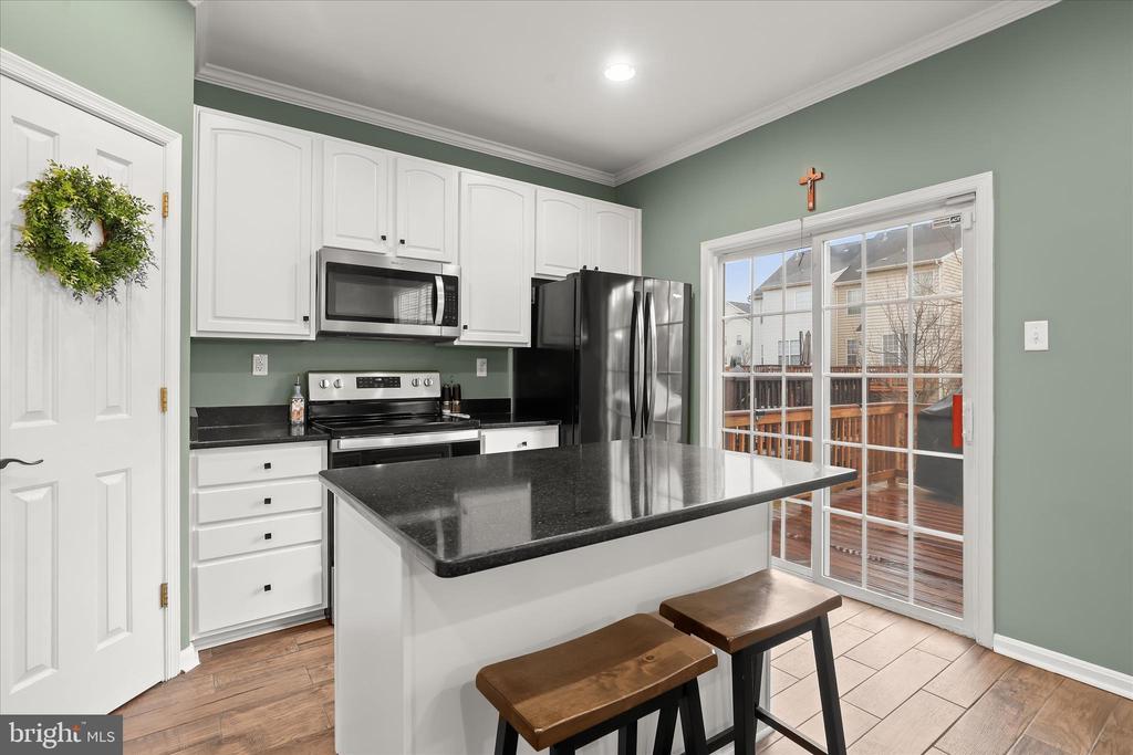 1055 LILY WAY
