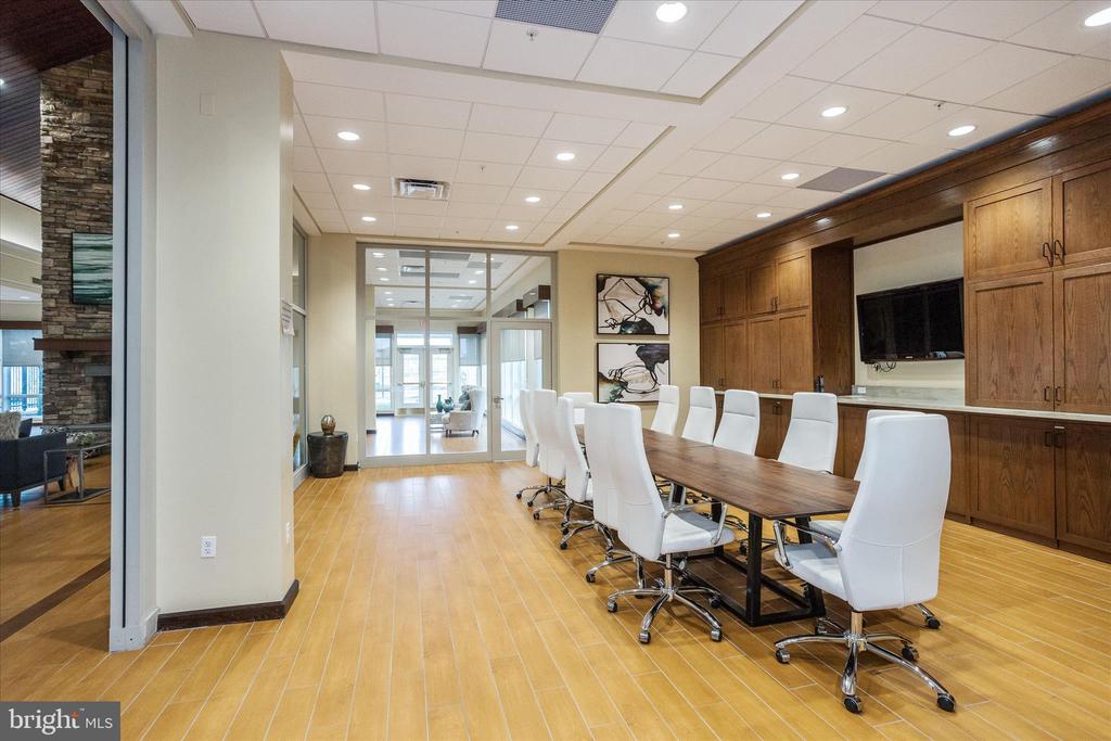 1055 LILY WAY