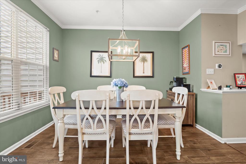 1055 LILY WAY