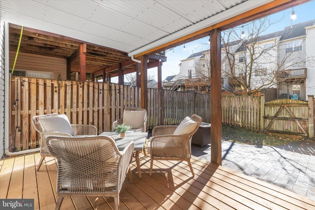 1055 LILY WAY
