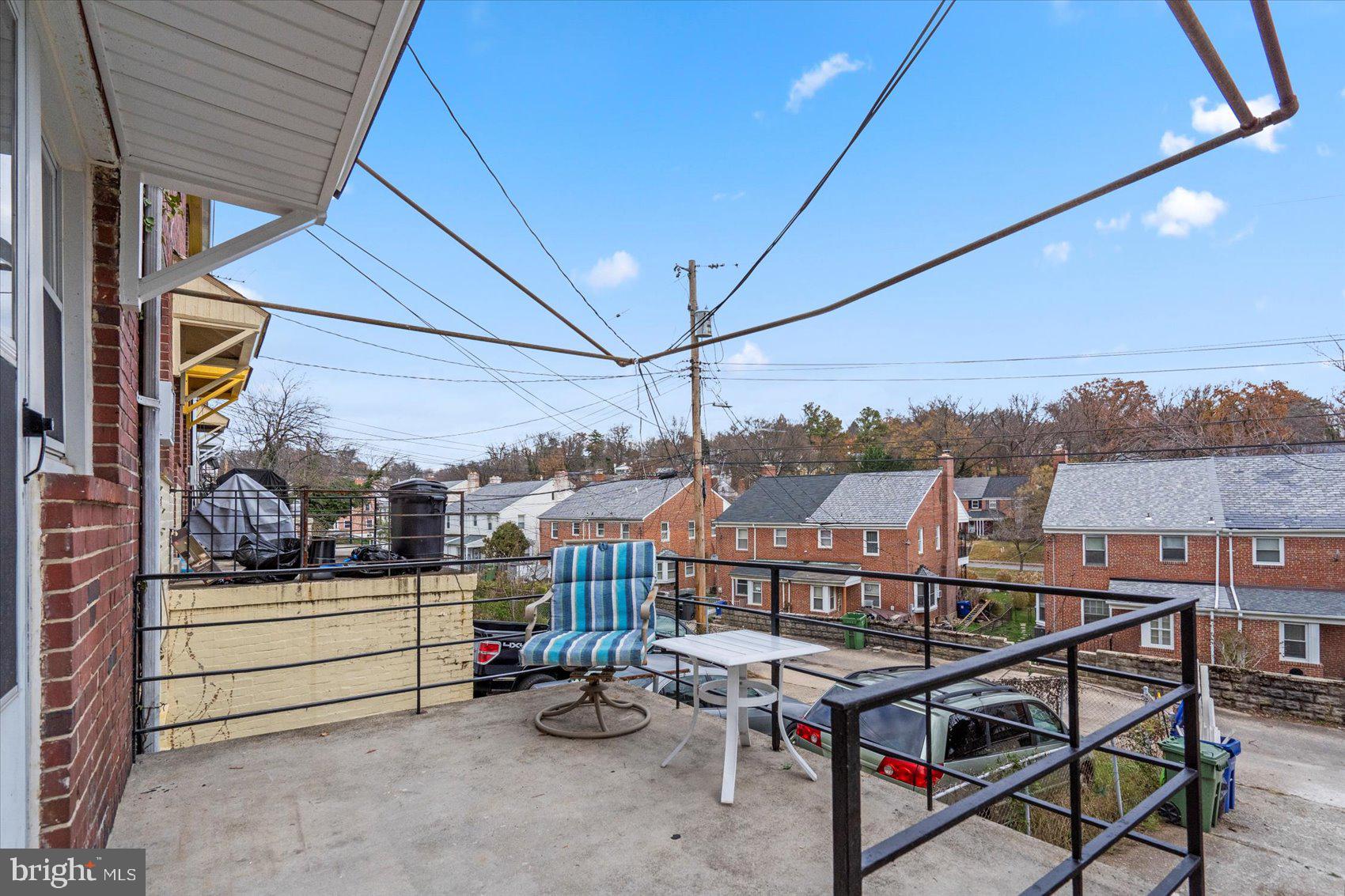 975 North Hill Rd