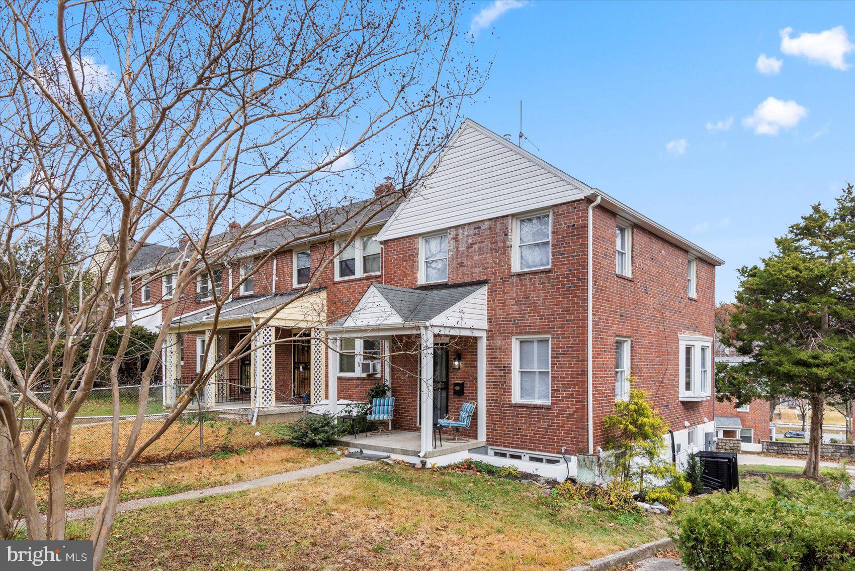 975 North Hill Rd
