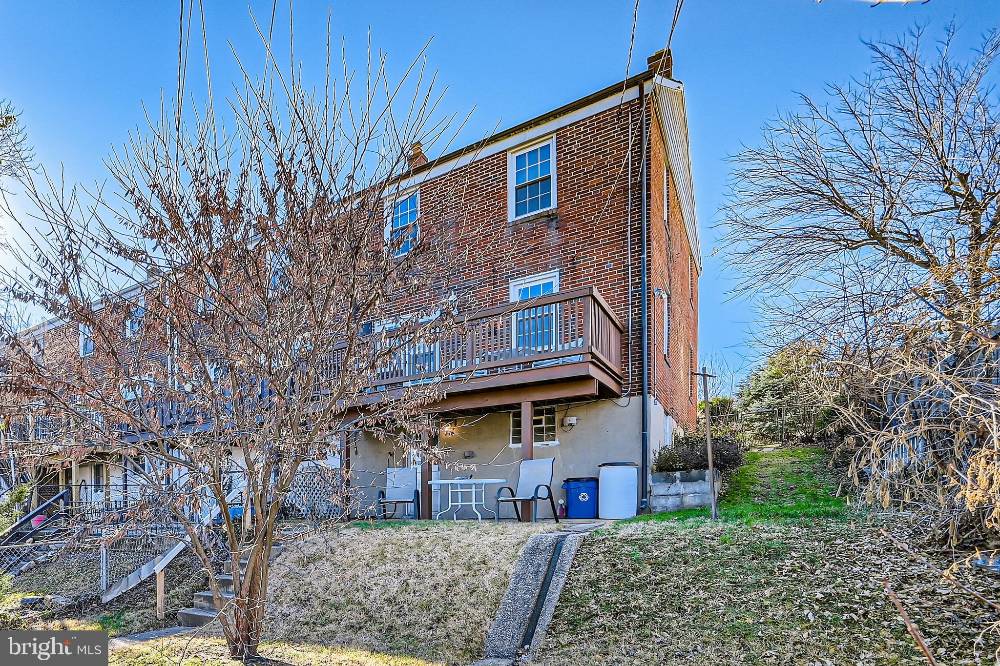 3833 Monterey Rd