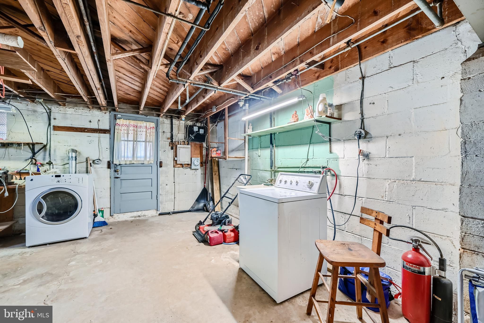 3833 Monterey Rd