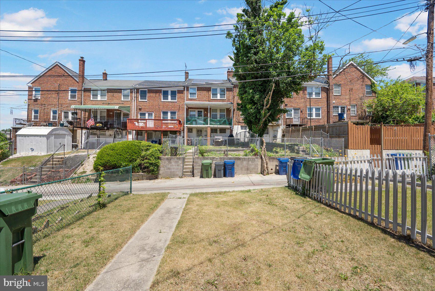 1512 Upshire Rd