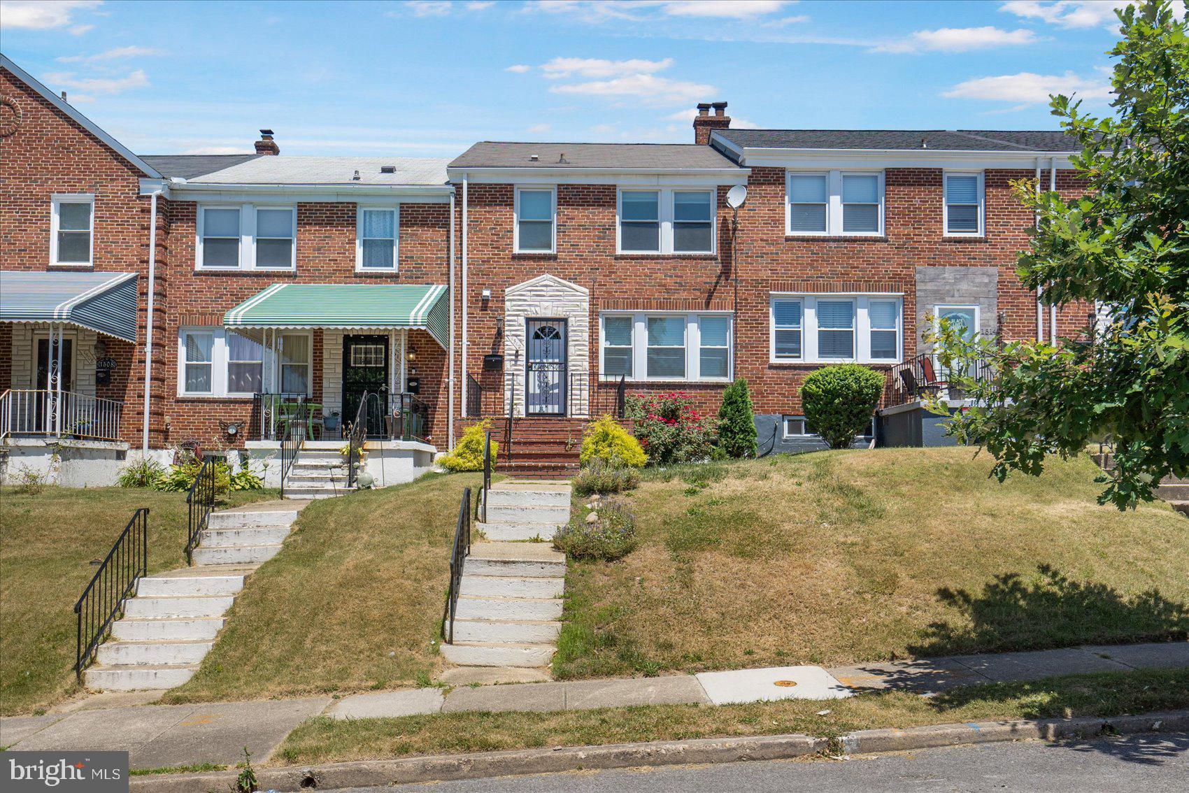 1512 Upshire Rd