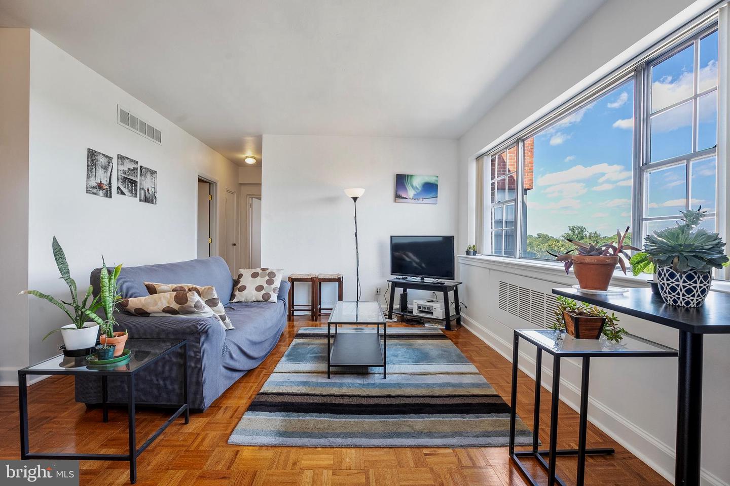3601 Greenway #908