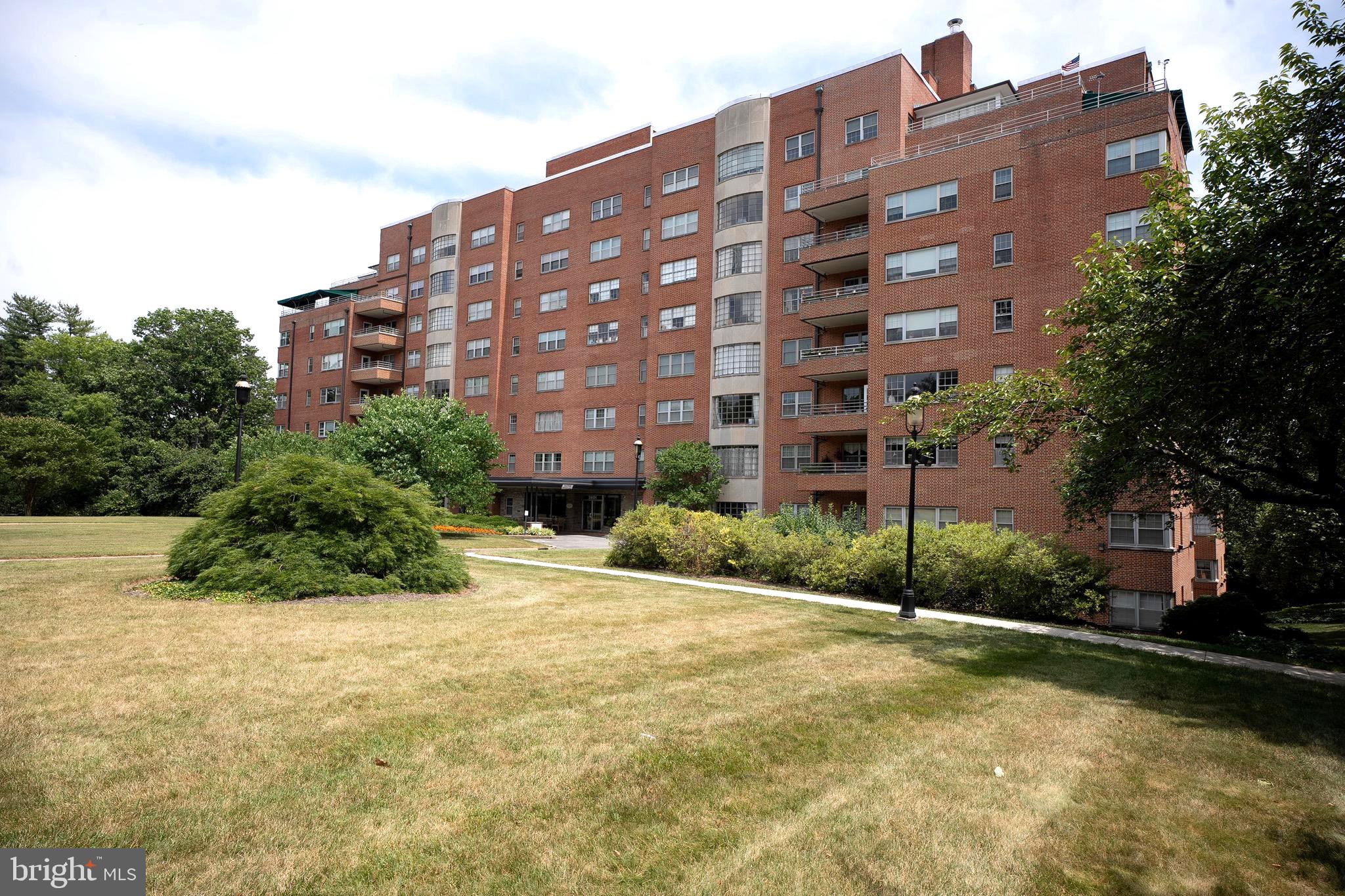 3601 Greenway #908