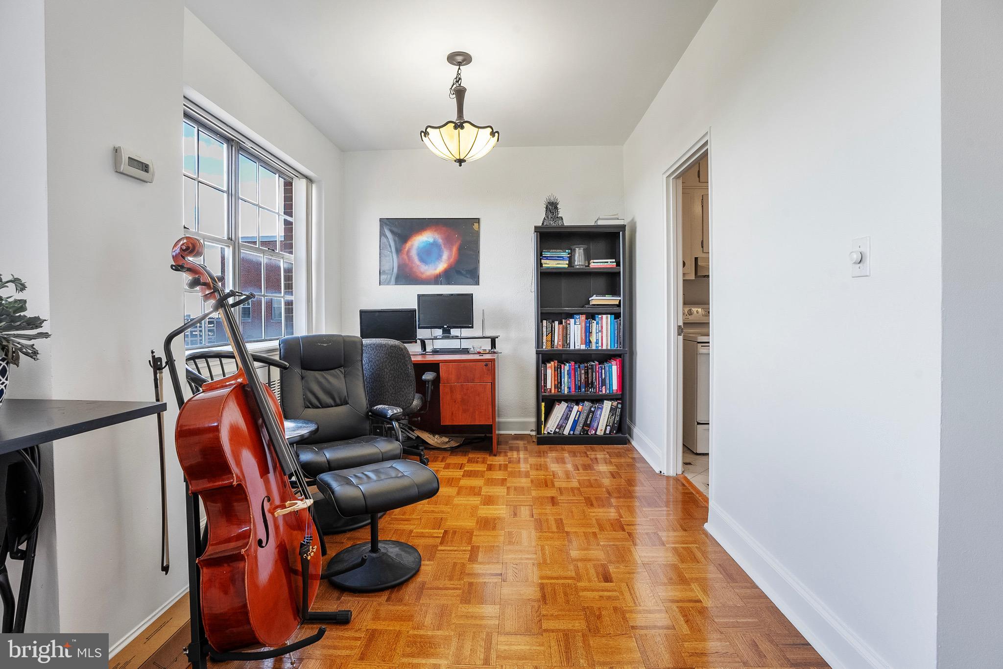 3601 Greenway #908
