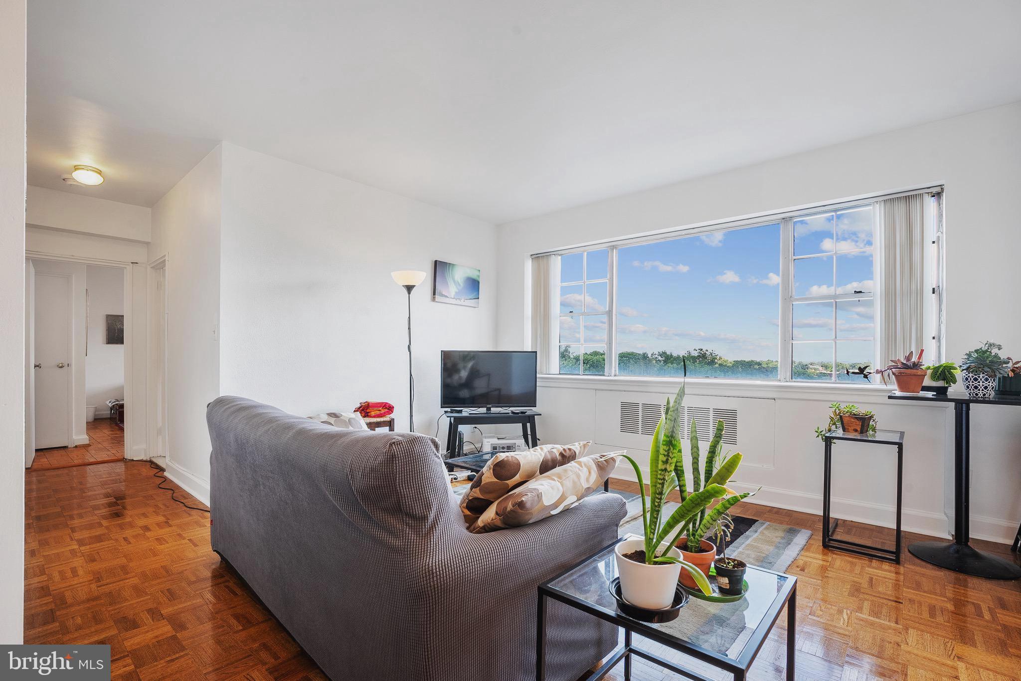 3601 Greenway #908
