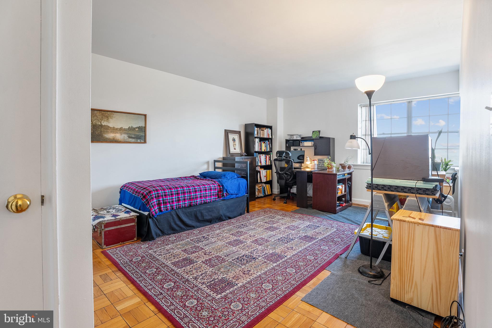 3601 Greenway #908