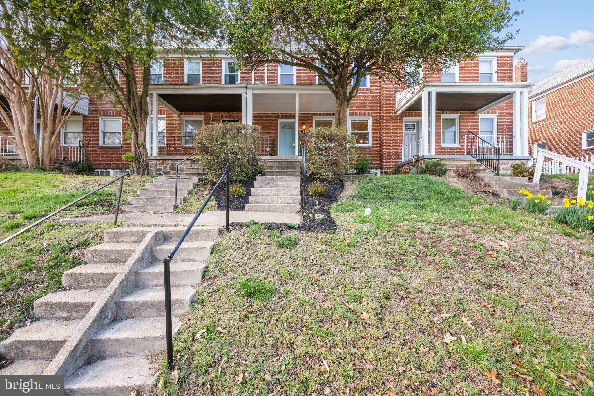 3314 Woodstock Ave