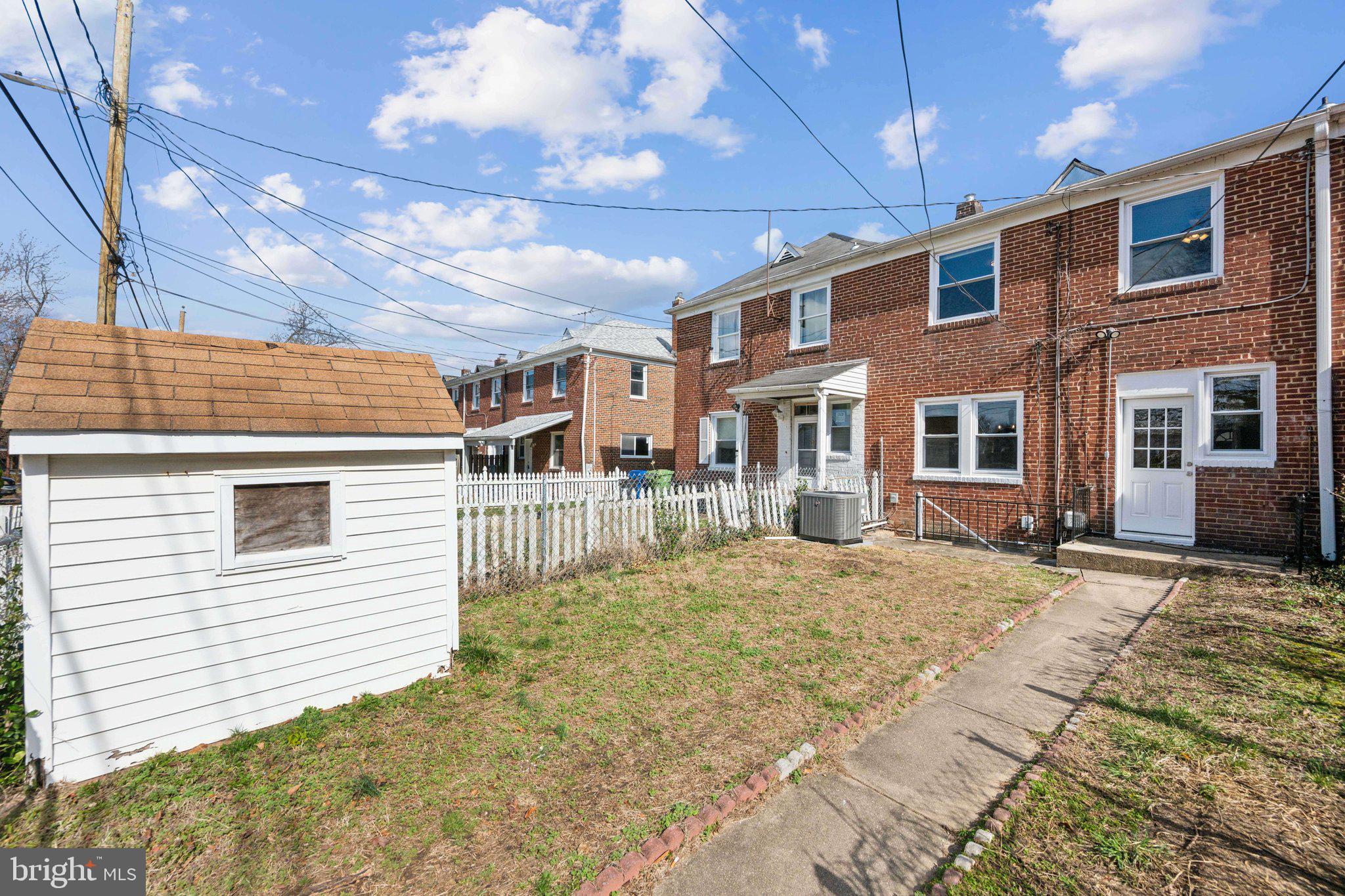 3314 Woodstock Ave