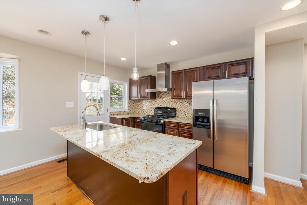 1518 Stonewood Rd