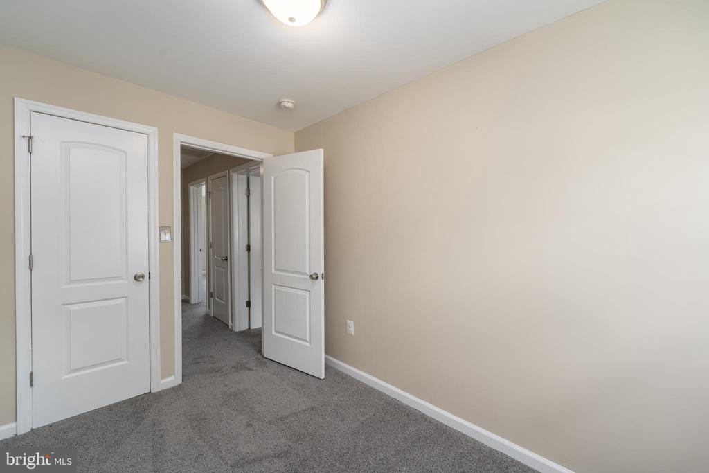 1518 Stonewood Rd
