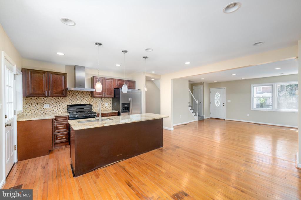 1518 Stonewood Rd