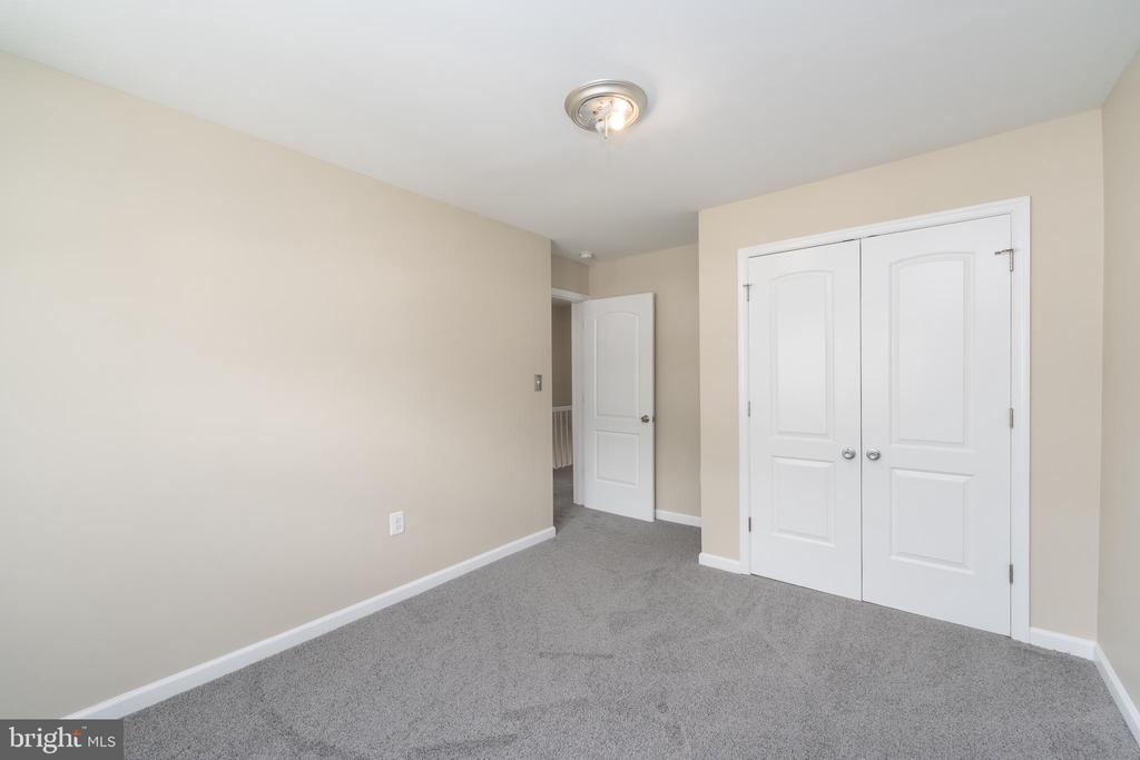 1518 Stonewood Rd