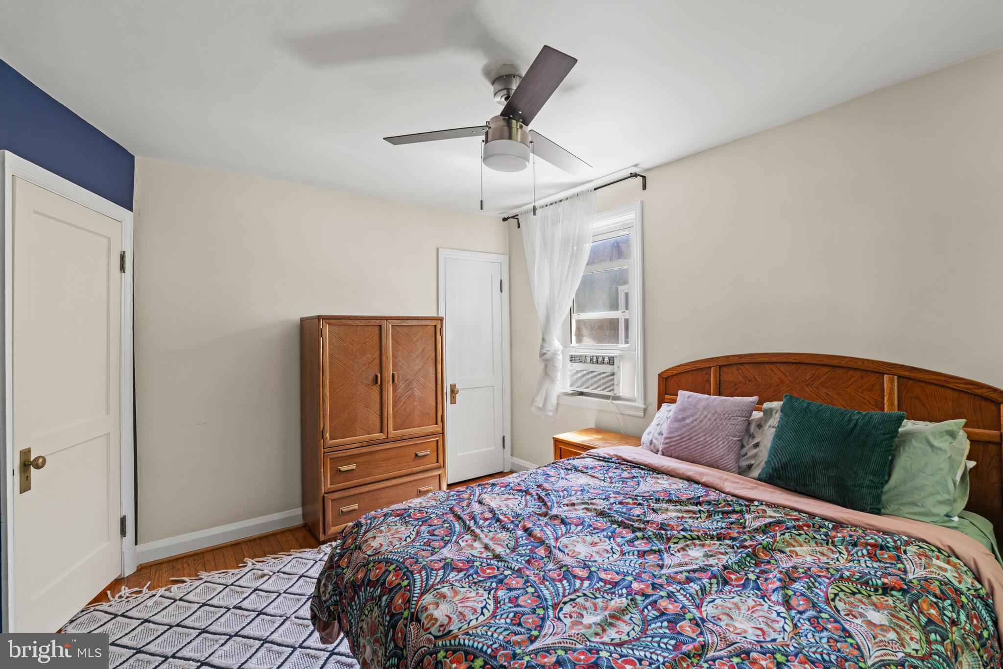 5937 Benton Heights Ave