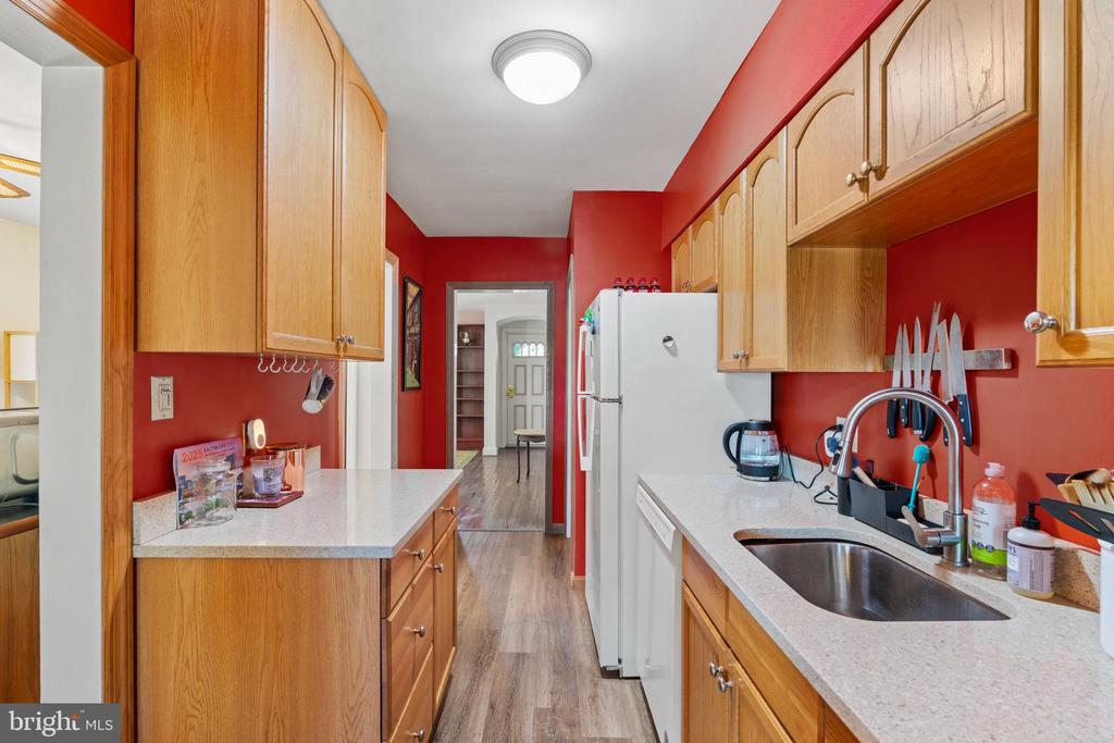 5937 Benton Heights Ave
