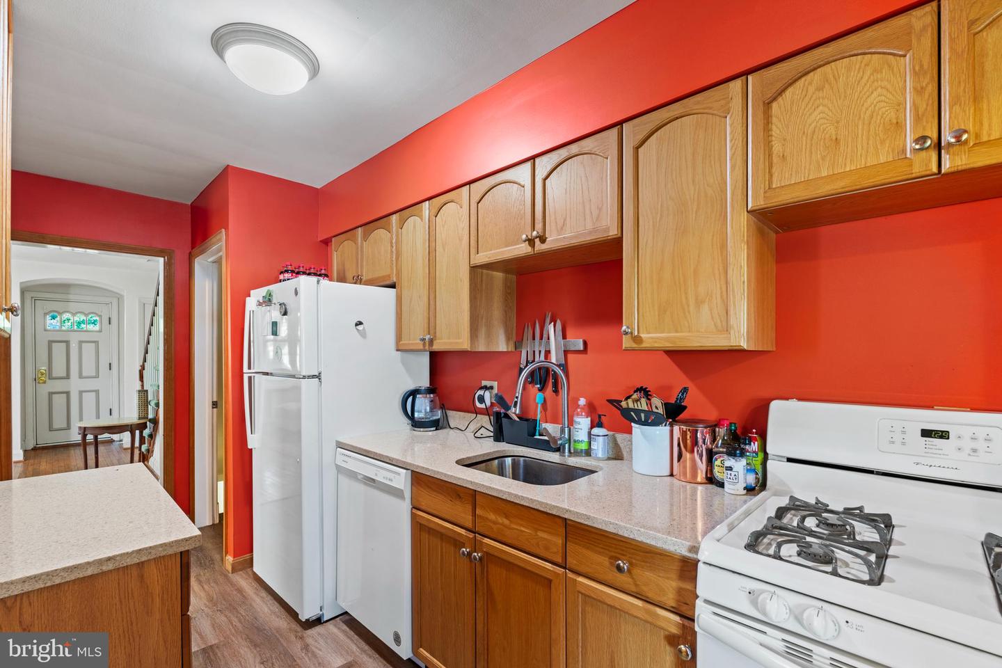 5937 Benton Heights Ave