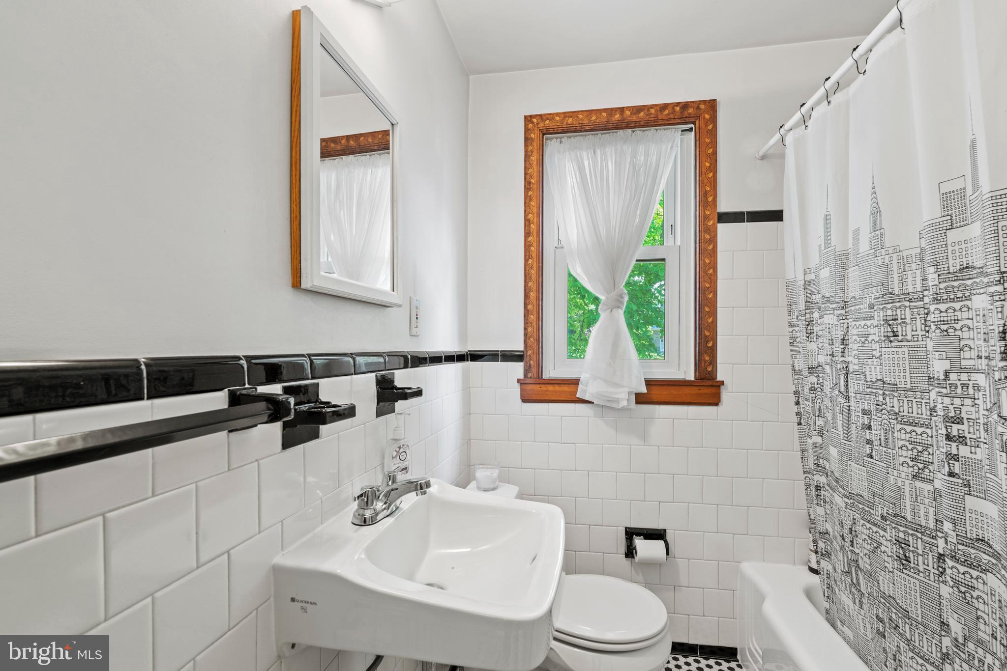 5937 Benton Heights Ave