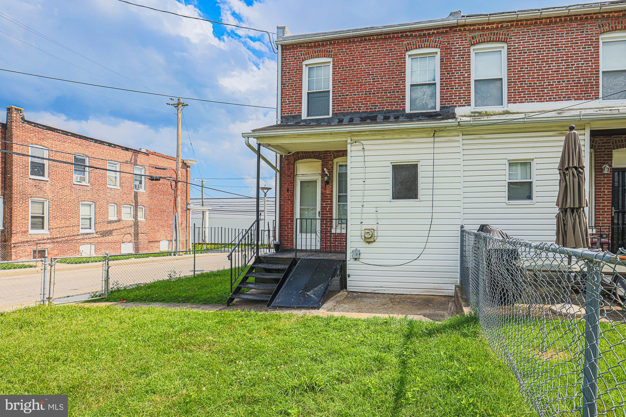 516 WOODBOURNE AVENUE