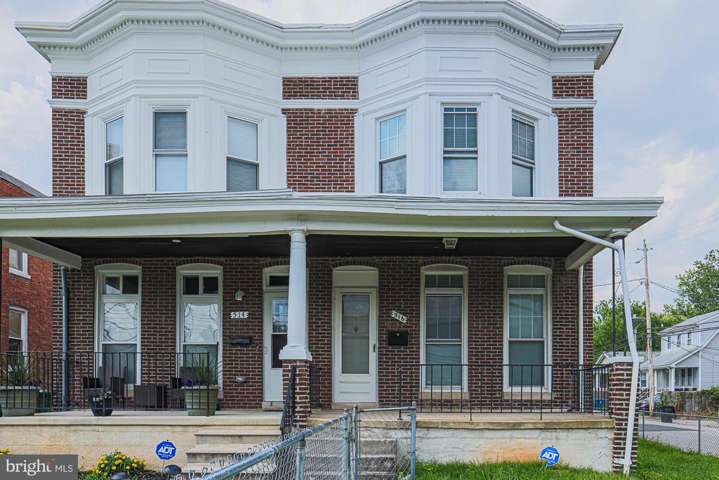 516 WOODBOURNE AVENUE