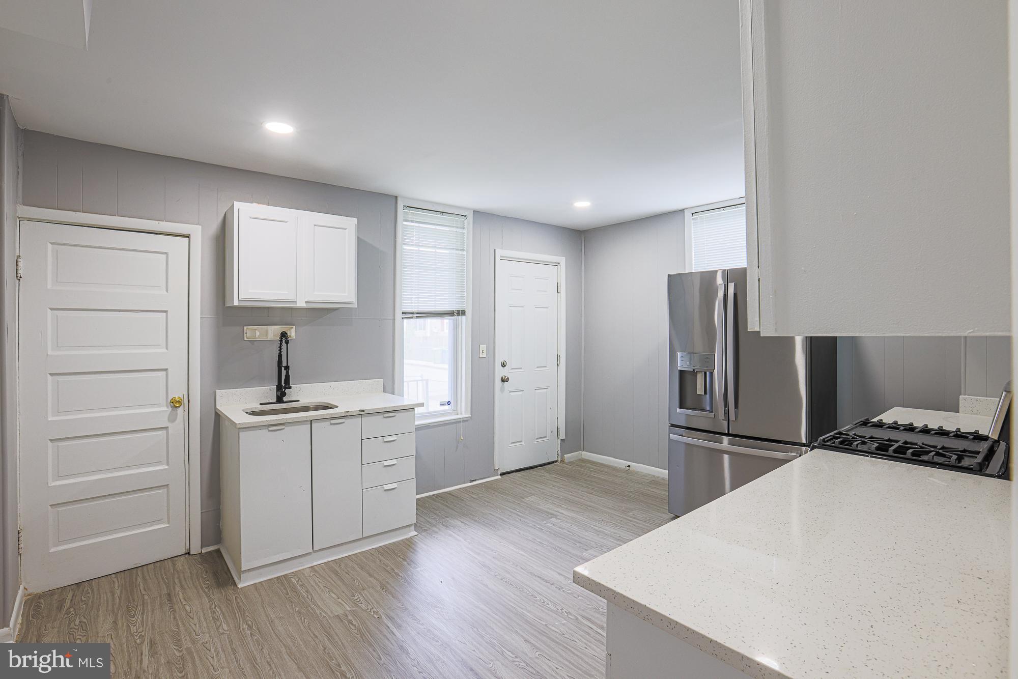 516 WOODBOURNE AVENUE