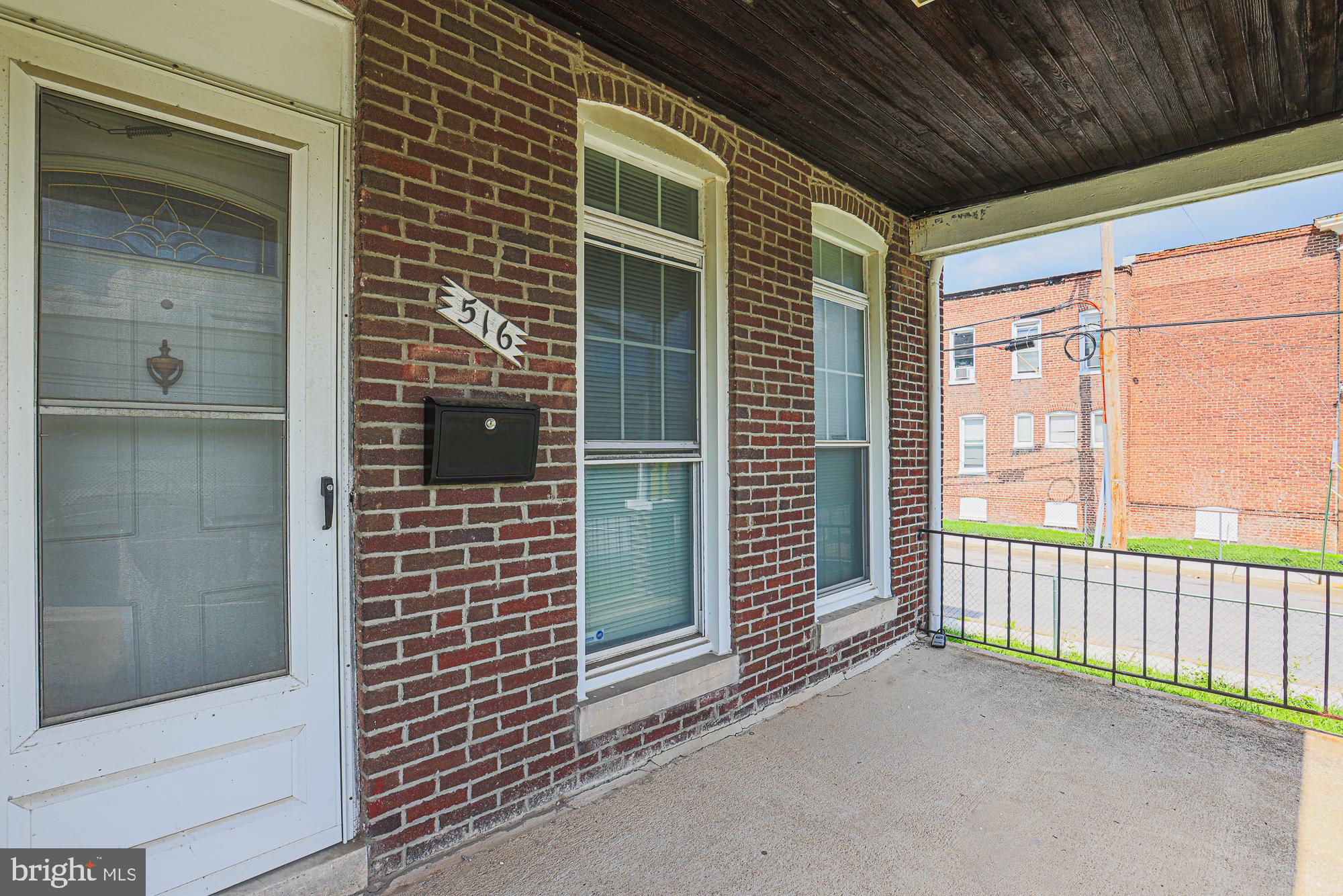 516 WOODBOURNE AVENUE