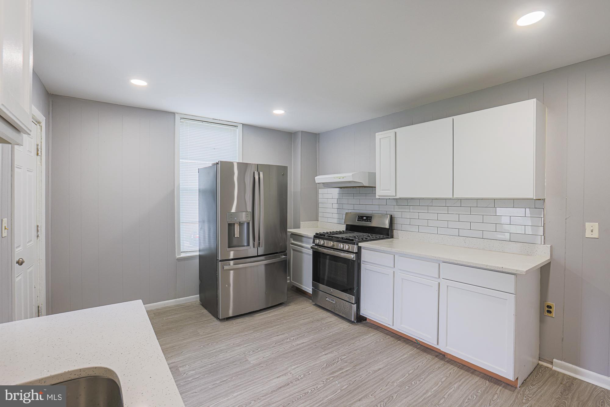 516 WOODBOURNE AVENUE