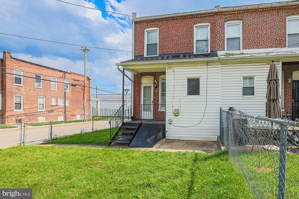 516 WOODBOURNE AVENUE
