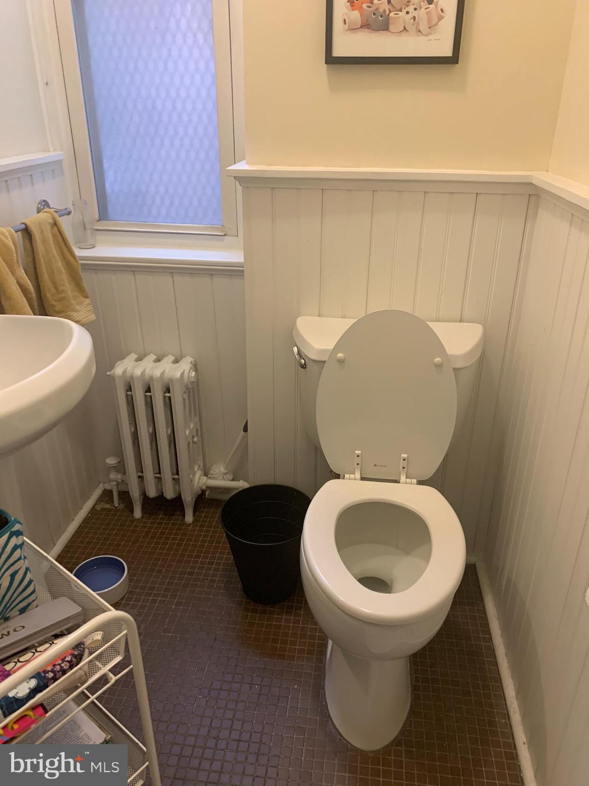 2212 MARYLAND AVENUE