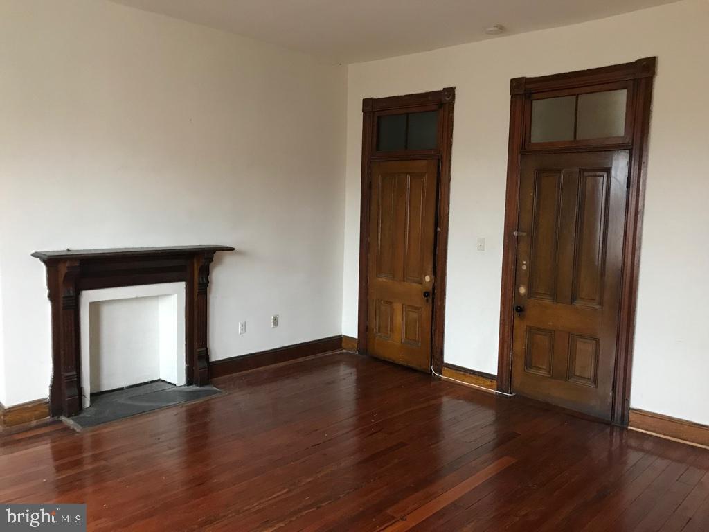 2212 MARYLAND AVENUE