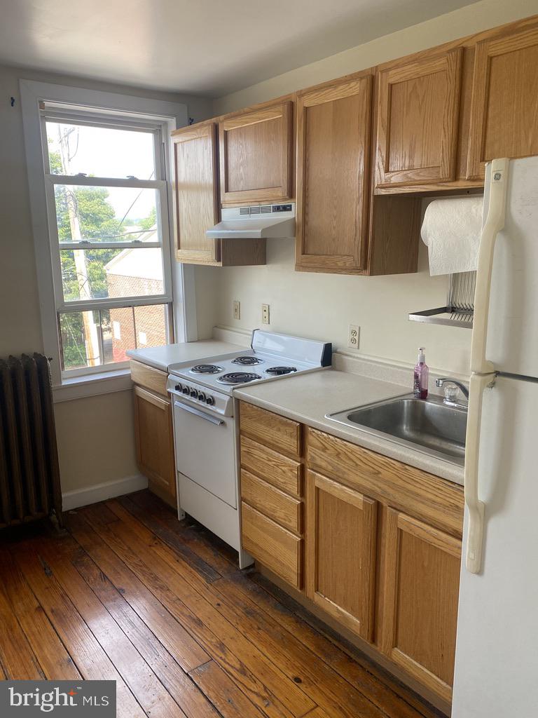 2212 MARYLAND AVENUE