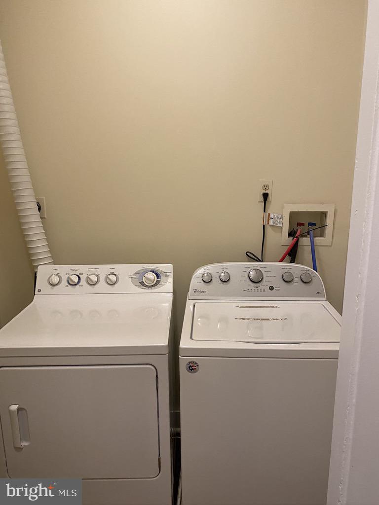 2212 MARYLAND AVENUE