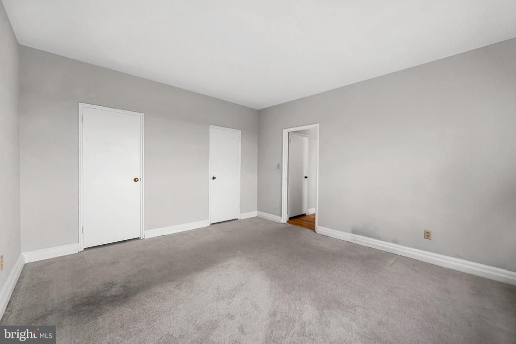 3601 GREENWAY 707