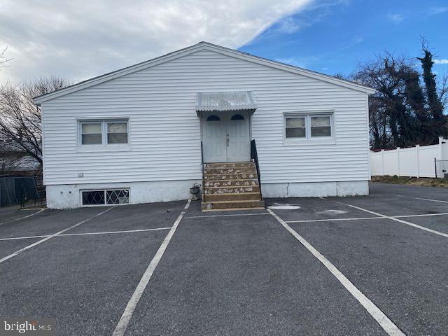 410 Melvin Ave