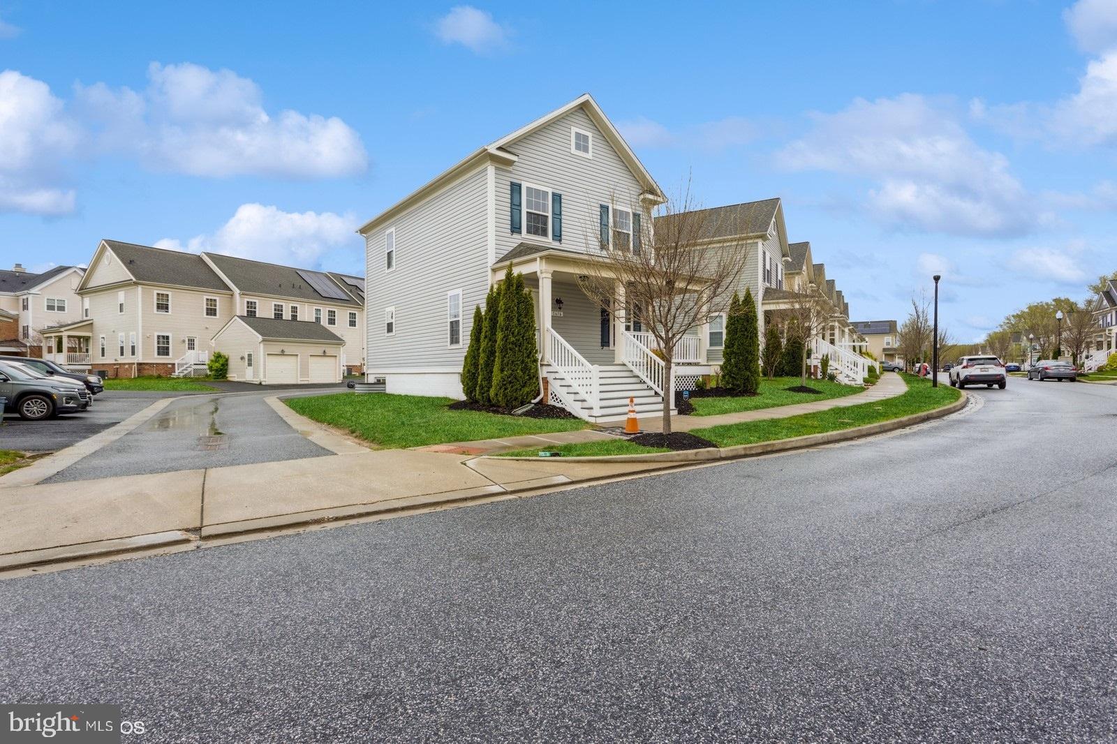 1616 Renaissance Dr