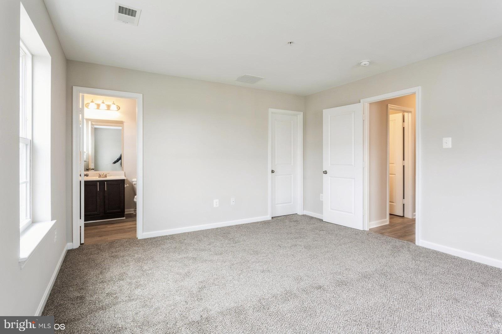 1616 Renaissance Dr
