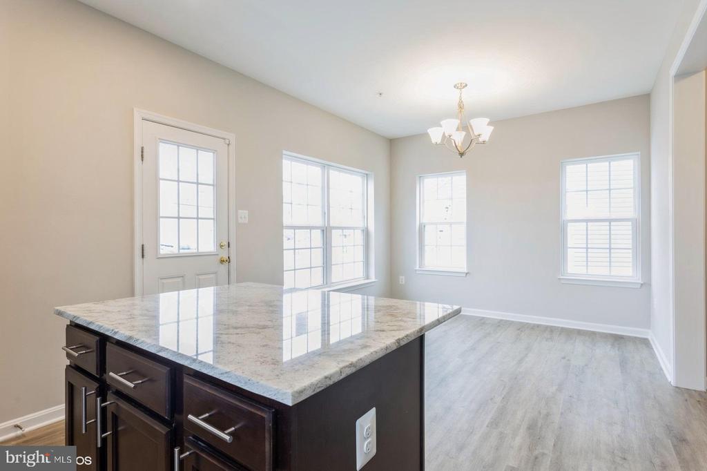 1616 Renaissance Dr
