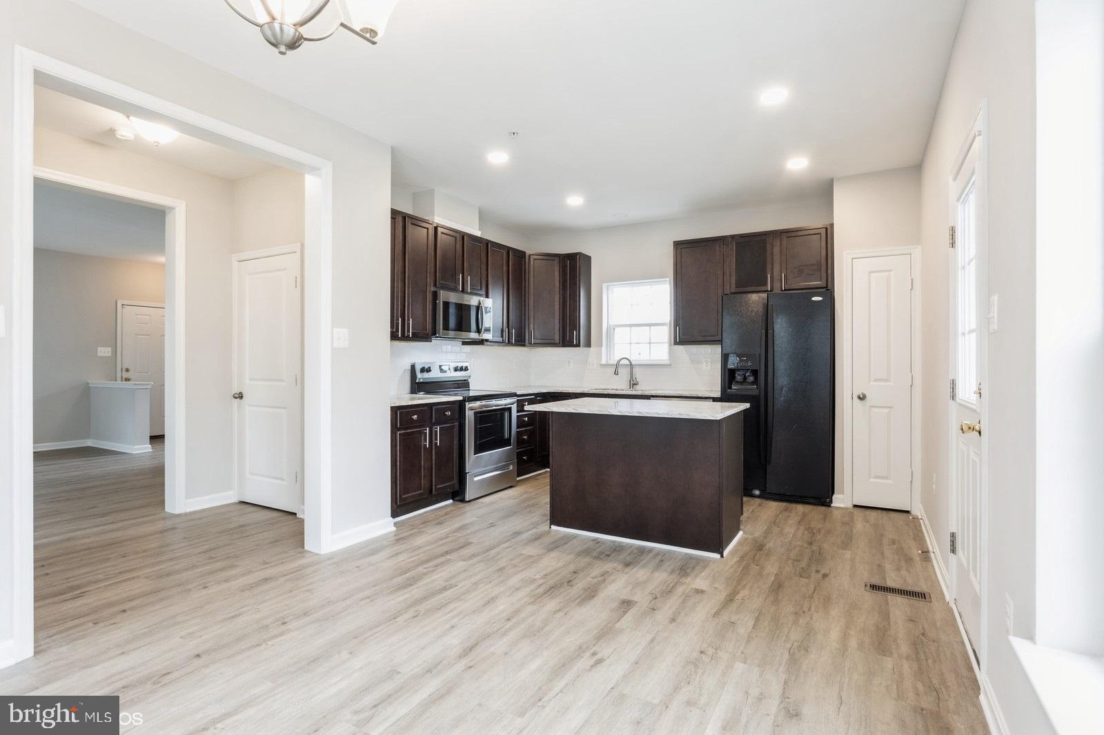 1616 Renaissance Dr