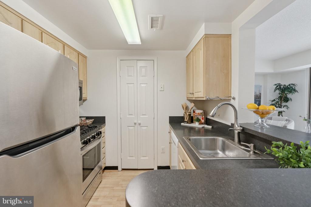 4808 MOORLAND LANE 204