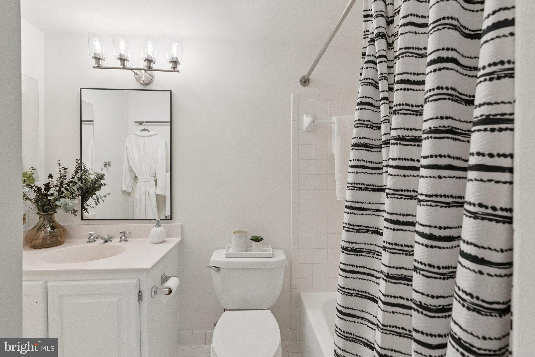 4808 MOORLAND LANE 204