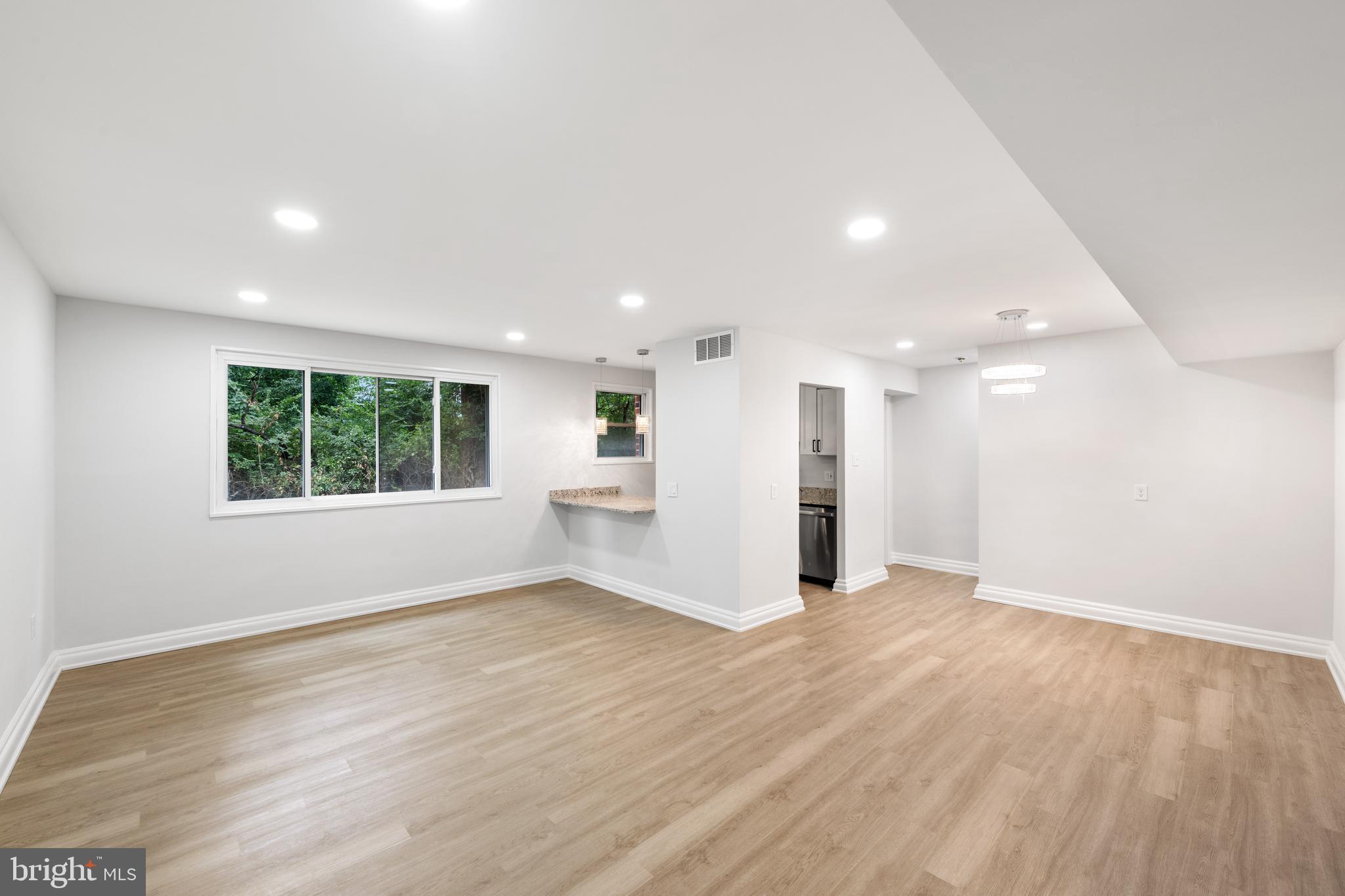 3837 HAMILTON STREET J-102