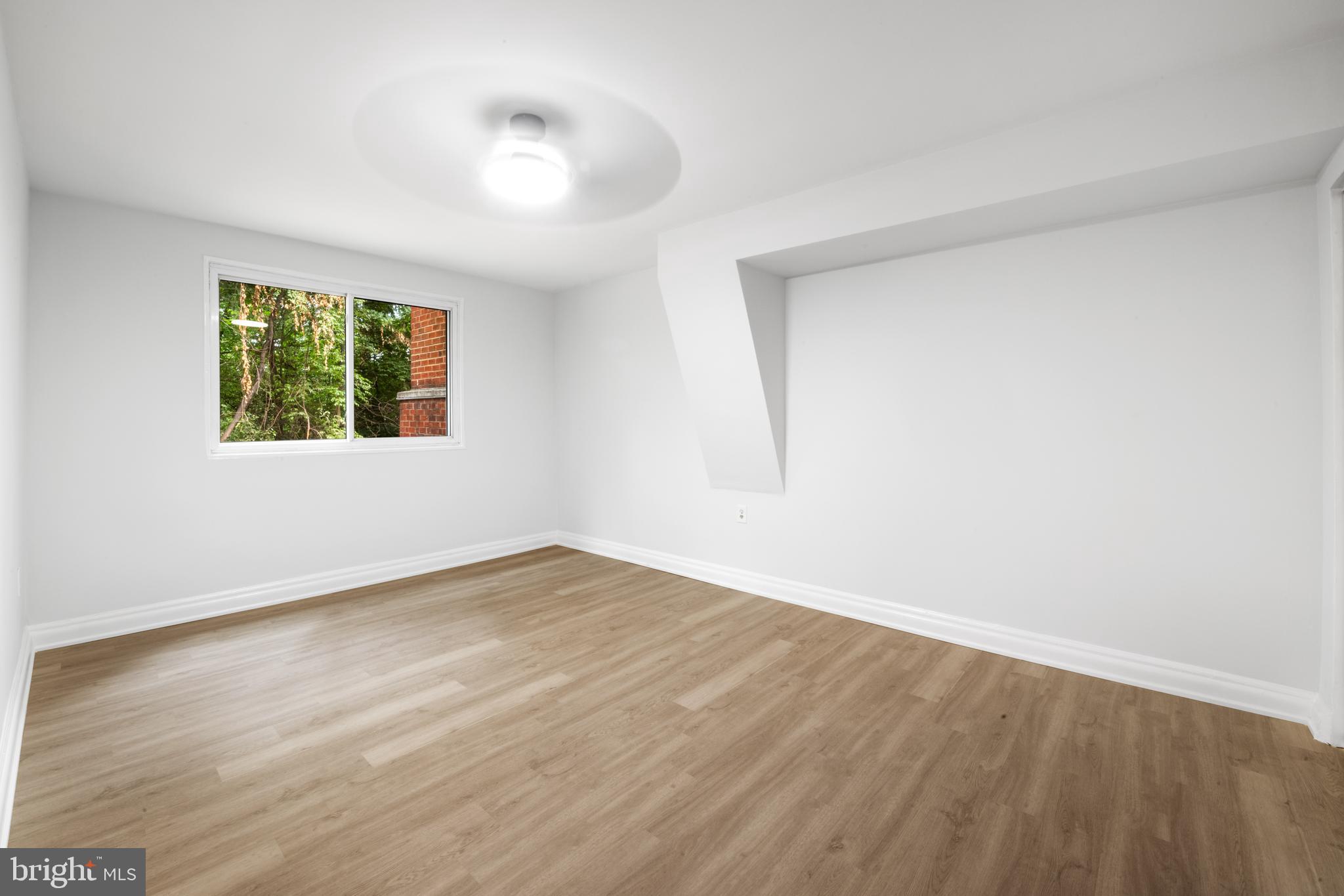 3837 HAMILTON STREET J-102