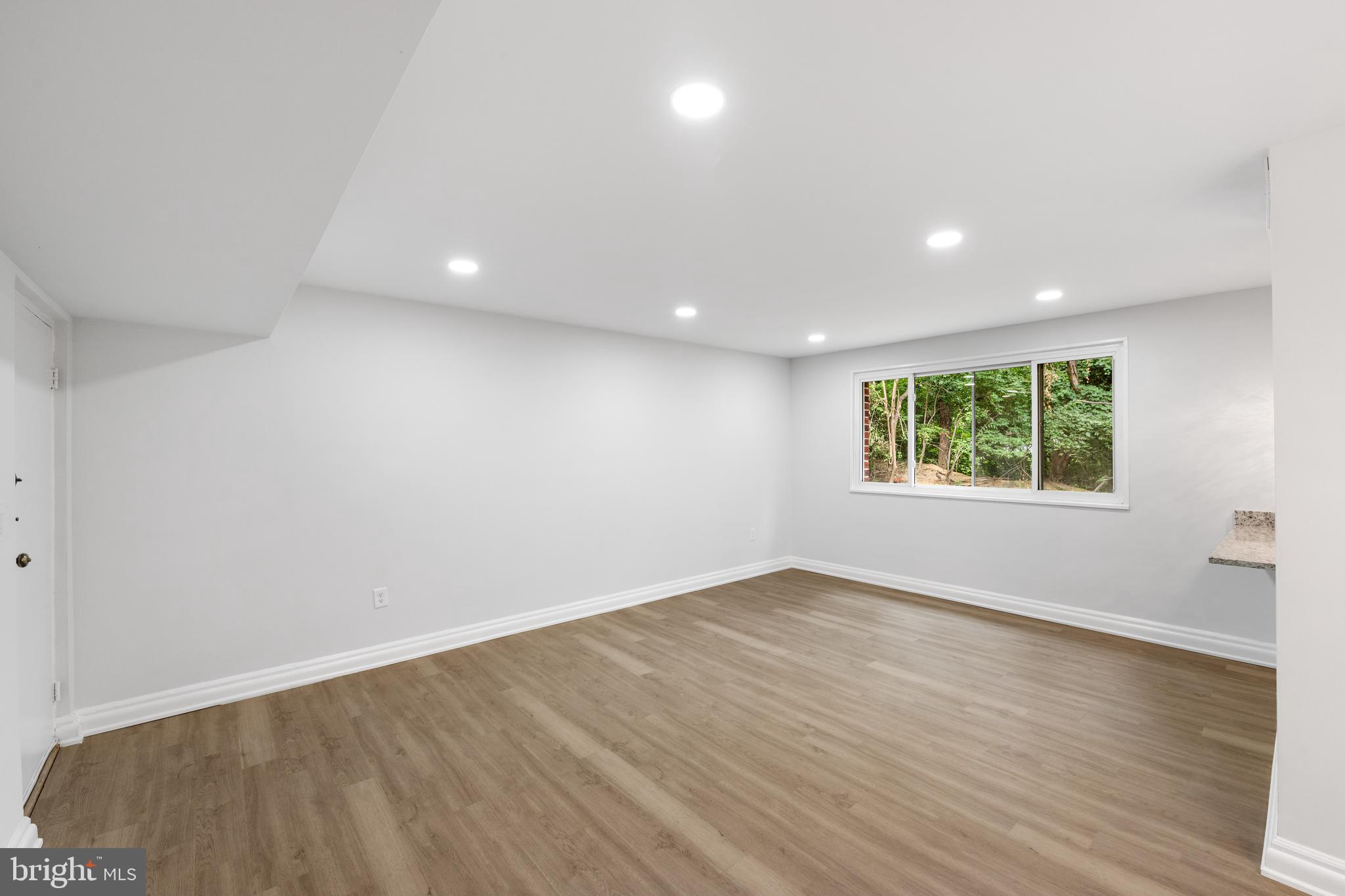 3837 HAMILTON STREET J-102