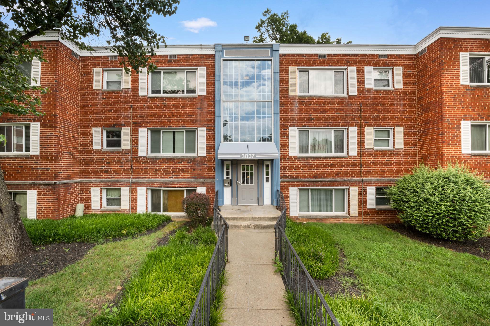 3837 HAMILTON STREET J-102