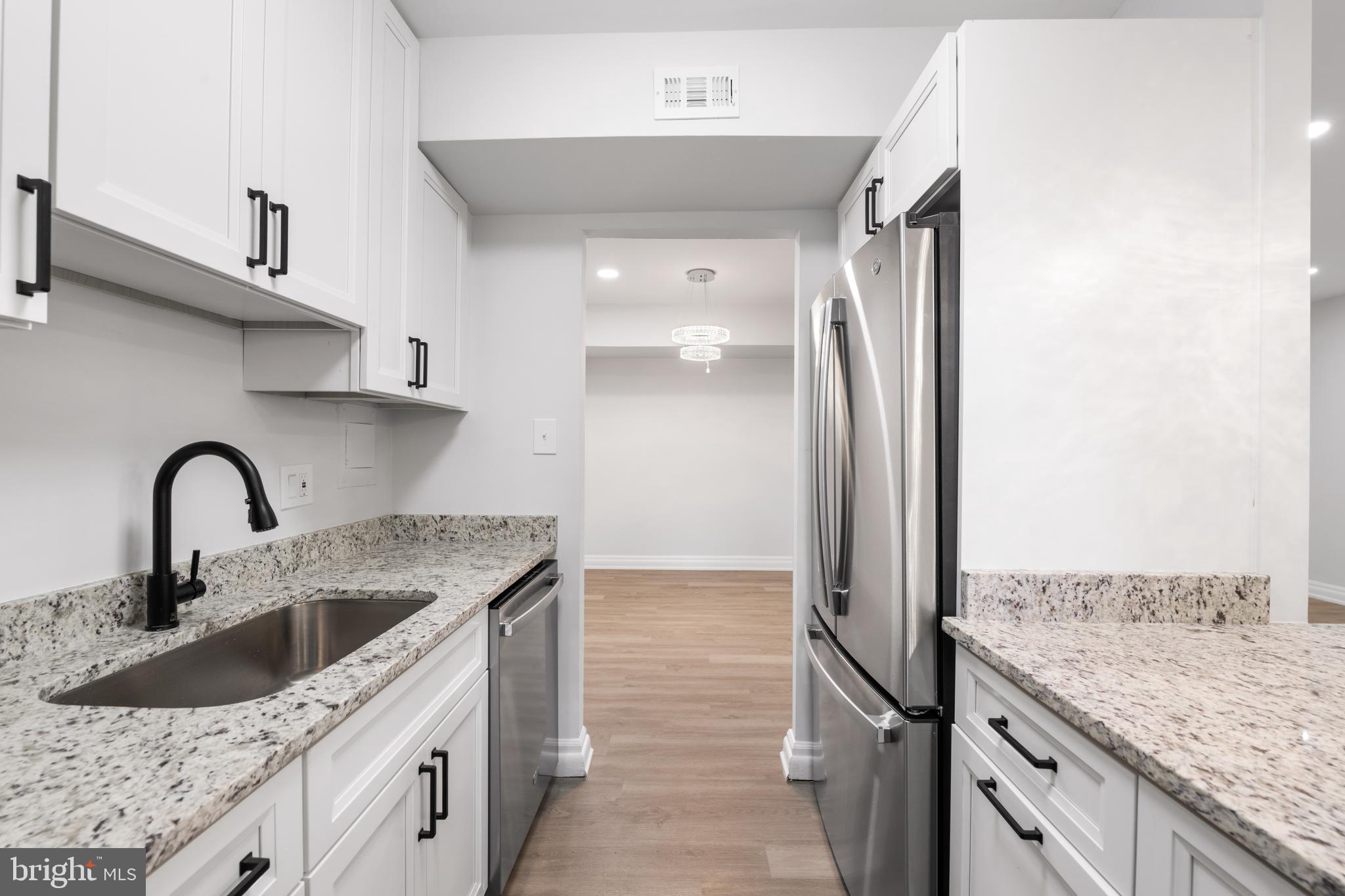 3837 HAMILTON STREET J-102