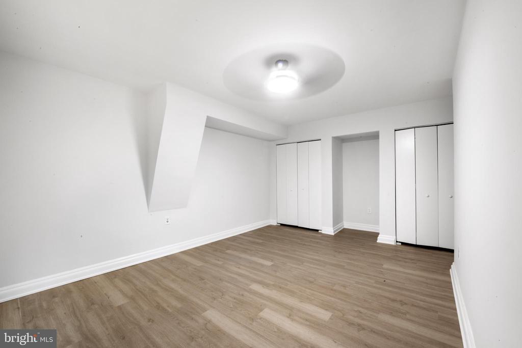 3837 HAMILTON STREET J-102