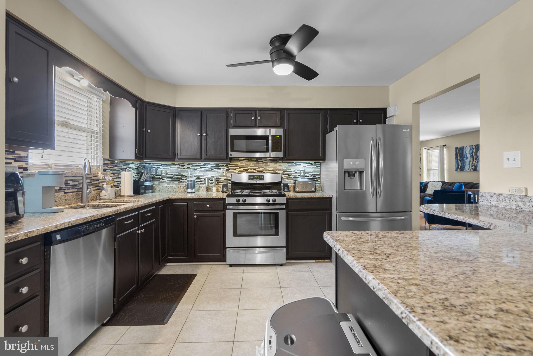 5410 TINKERS CREEK PLACE